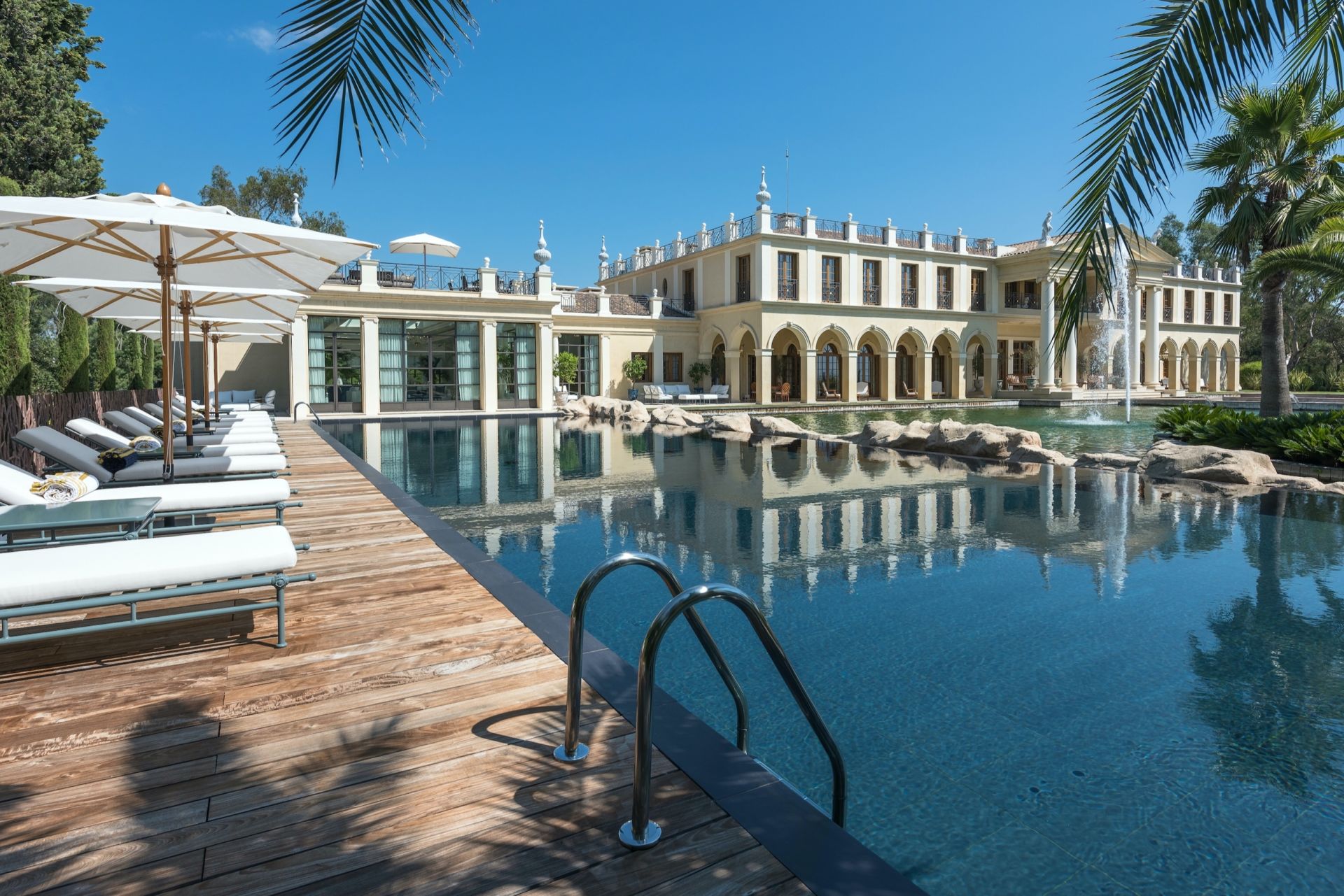 palace 22 rooms for sale on CANNES (06400) palace 22 rooms for sale on CANNES (06400)