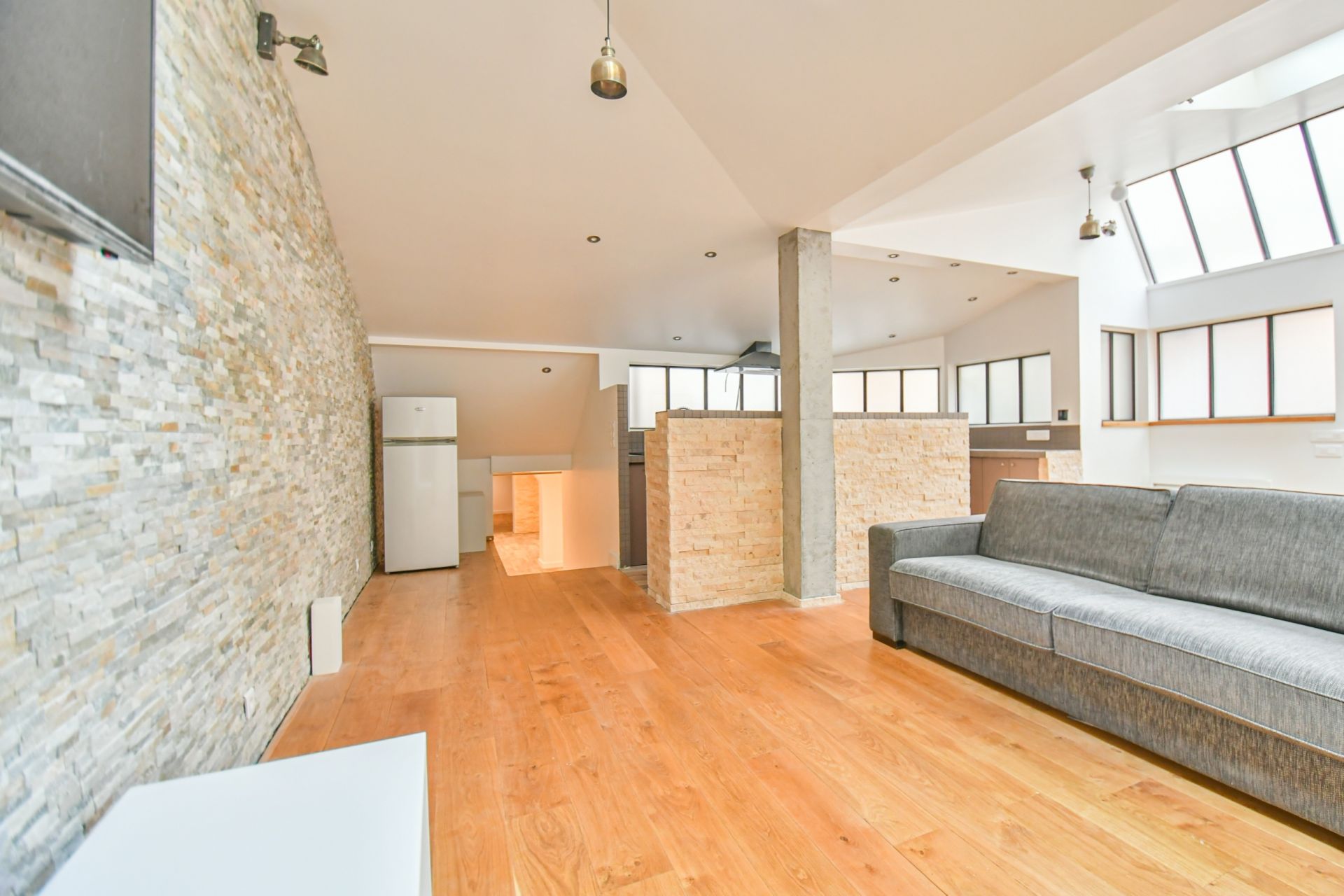 apartment 4 rooms for sale on LEVALLOIS PERRET (92300) apartment 4 rooms for sale on LEVALLOIS PERRET (92300)