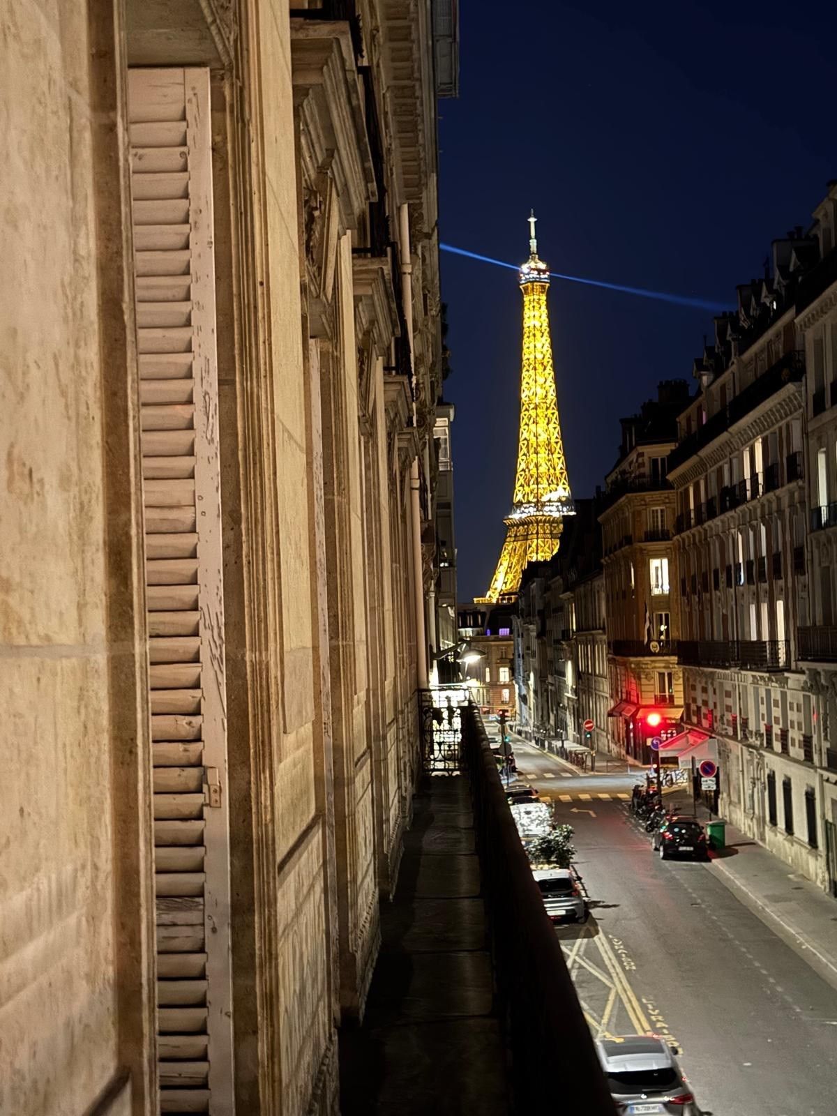 apartment 6 rooms for sale on PARIS (75016)