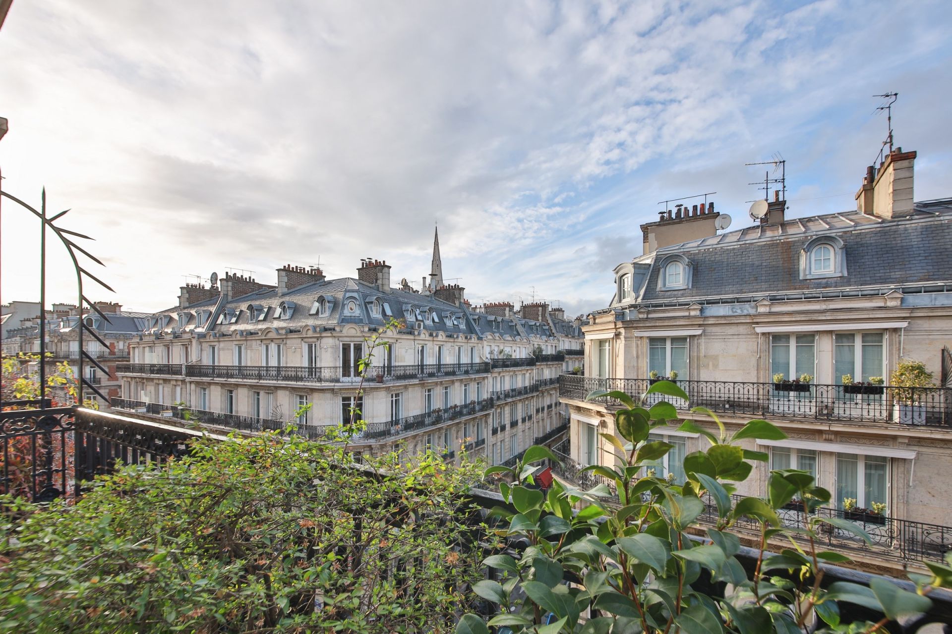 apartment 4 rooms for sale on PARIS (75008)
