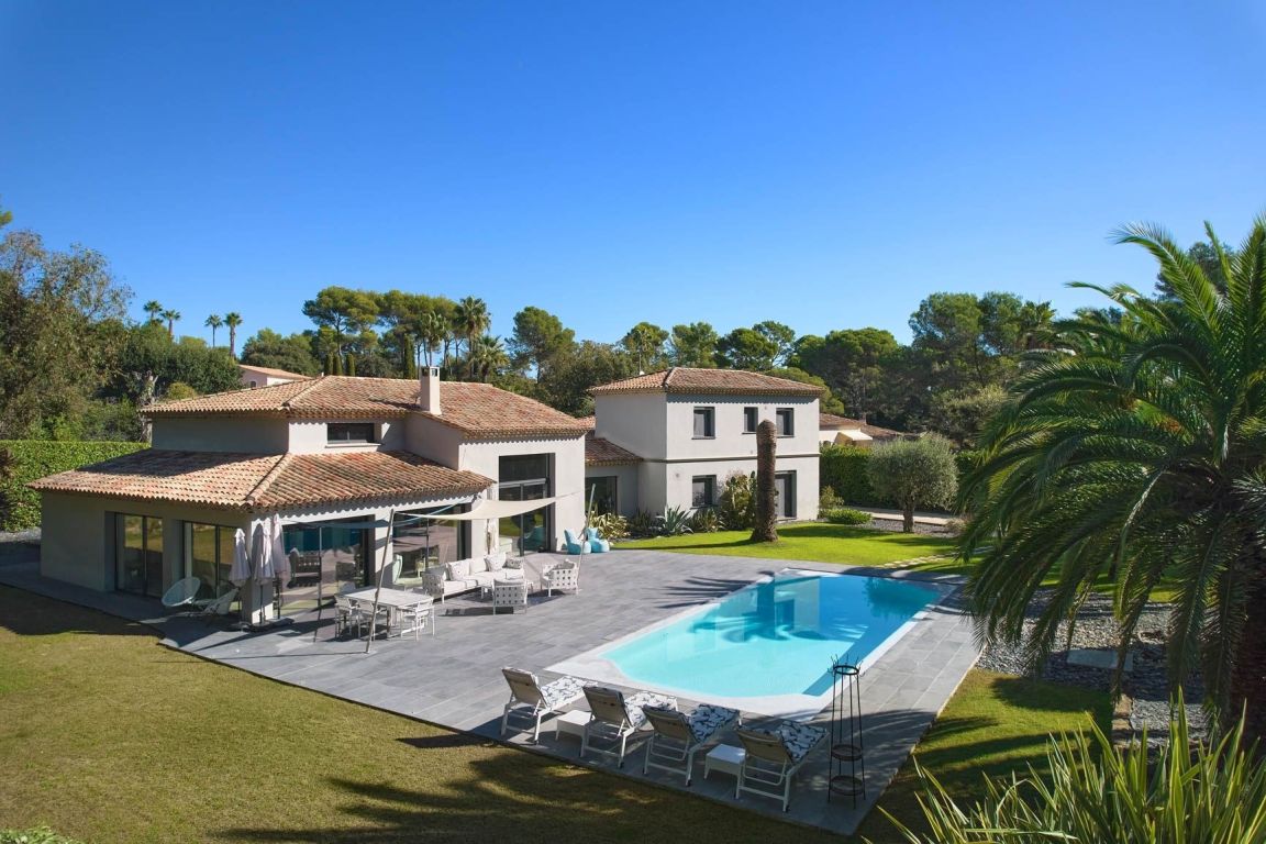 villa 6 pièces en vente sur MOUGINS (06250)