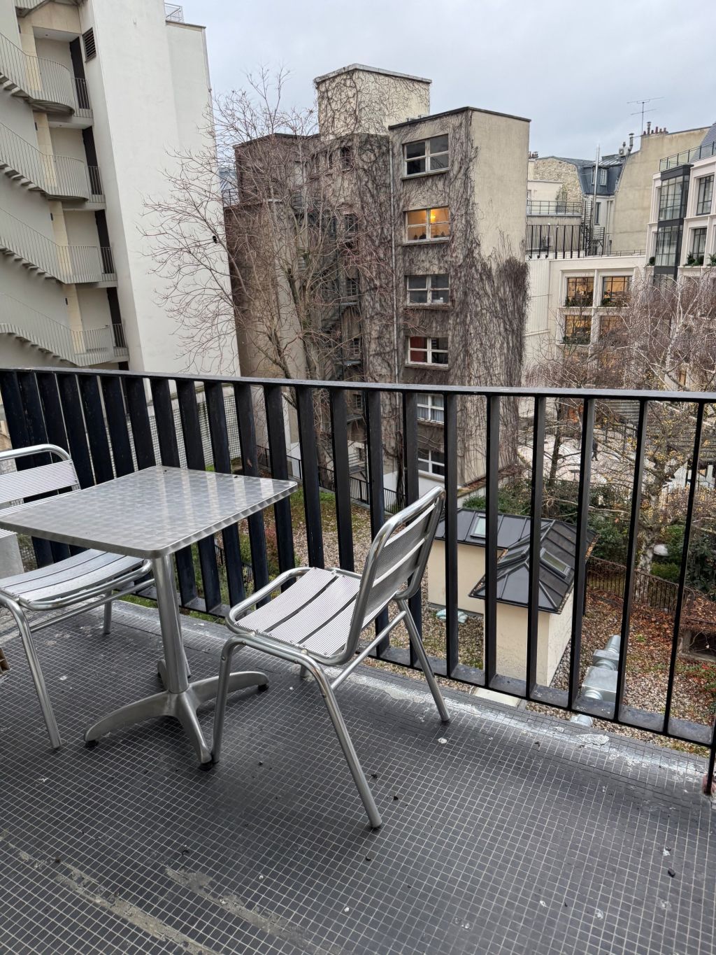 apartment 2 rooms for sale on PARIS (75008)