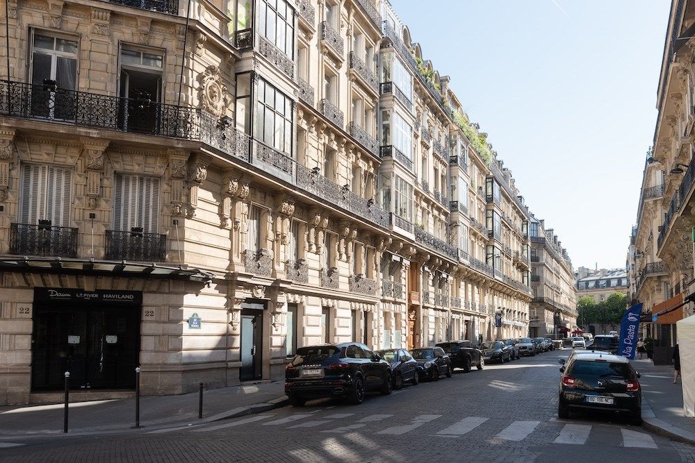 apartment 3 rooms for sale on PARIS (75008)