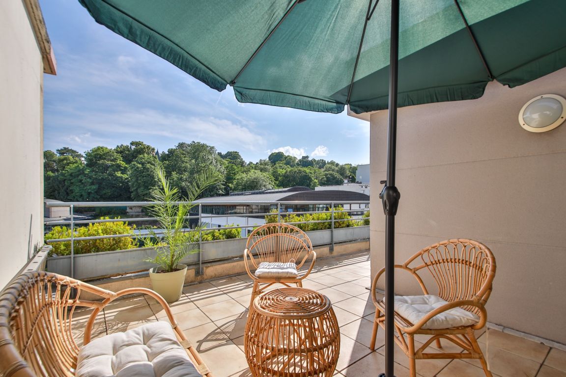 penthouse 3 rooms for sale on ISSY LES MOULINEAUX (92130)
