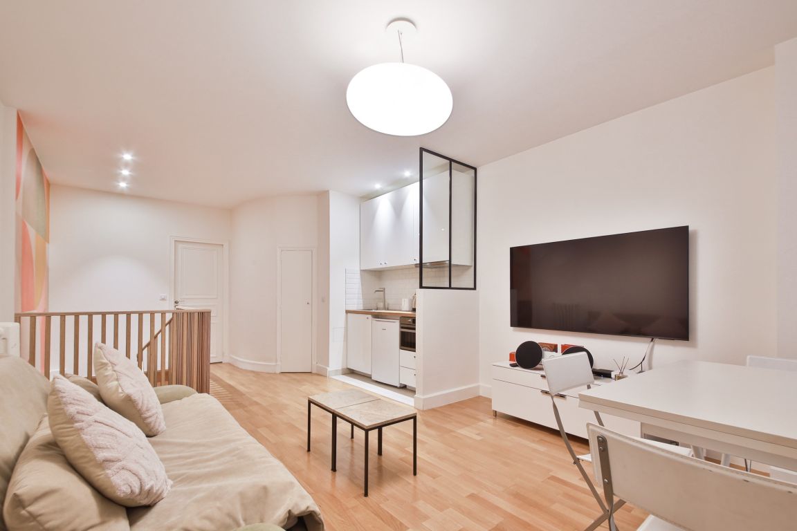 Aпартаменты 2 комнаты в продаже на PARIS (75016)