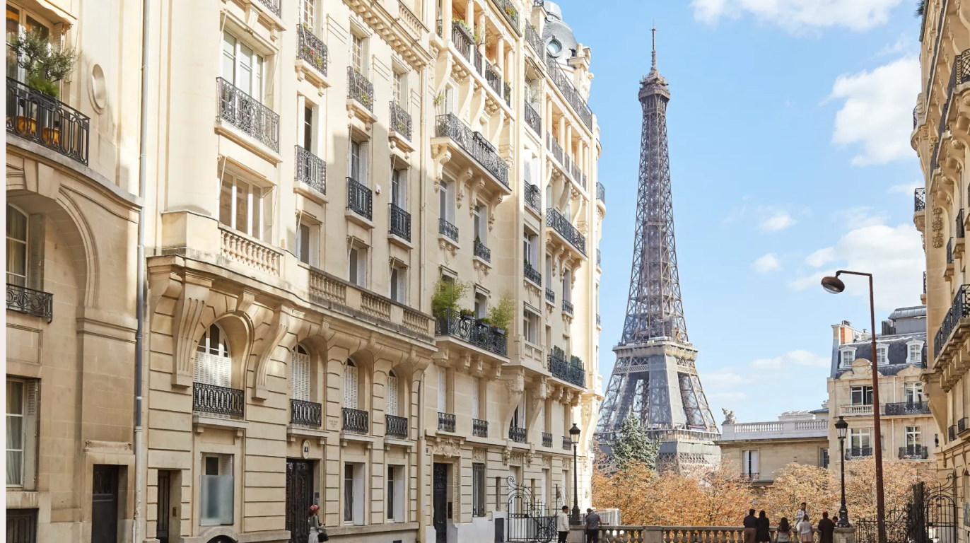 apartment 8 rooms for sale on PARIS (75016)